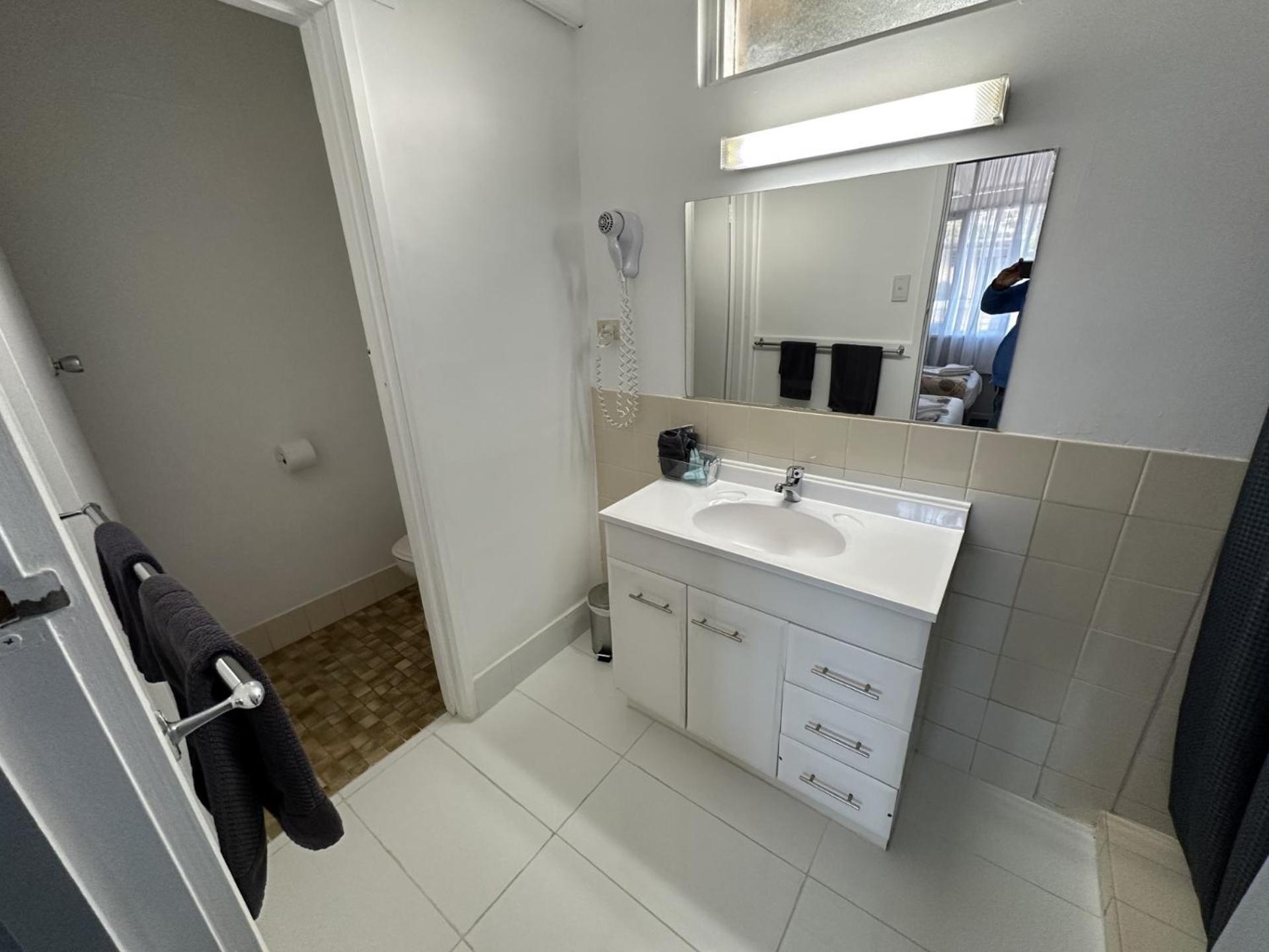 Charlton Motel Екстериор снимка