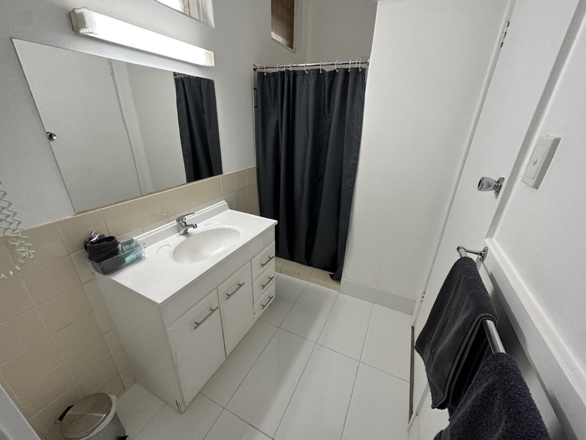 Charlton Motel Екстериор снимка
